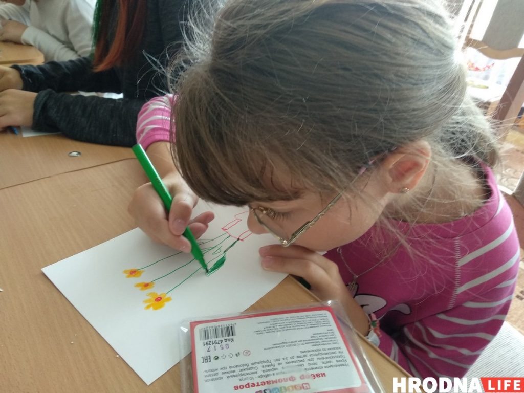 Робататэхніка і скрапбукінг. У якія гурткі аддаць дзіця?