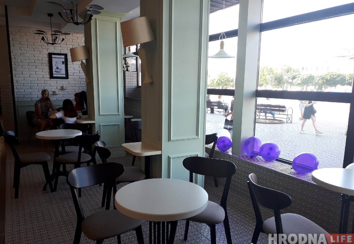 Фотофакт: в "Батории" открылся обновленный кафетерий