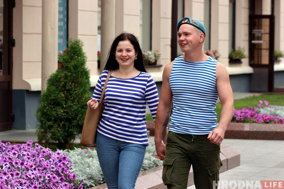 ФОТО: В Гродно празднуют День ВДВ