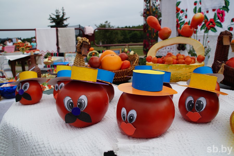 В суботу в Ивье устроят битву помидорами