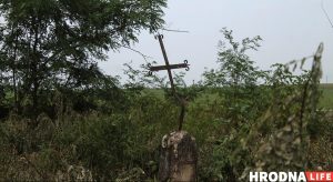 "Вярнуць мястэчку карані". Як валанцёры аднаўляюць старыя іудзейскія і лютэранскія могілкі