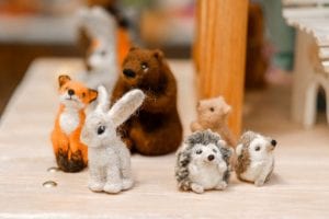 “Зробім восень цёплай разам". Крама “Лёля” абвяшчае конкурс работ з воўны “Зробім восень цёплай разам". Крама “Лёля” абвяшчае конкурс работ з воўны