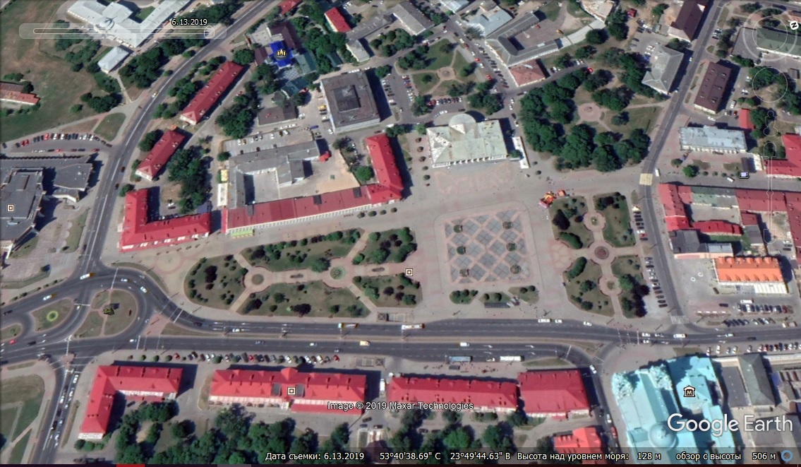 Первые гипермаркеты, реконструкция Советской, новый стадион и борьба с озеленением: как застраивался Гродно