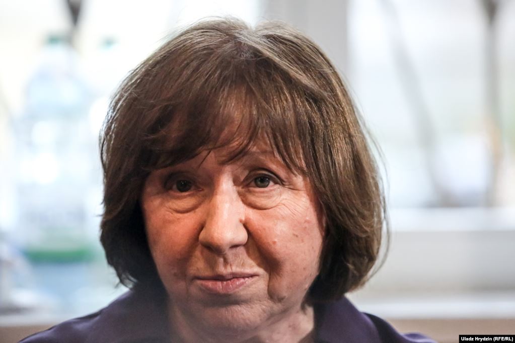 Што такое ПЭН і чаму там сварацца. Андрэй Хадановіч пра скандальны канфлікт беларускіх літаратараў