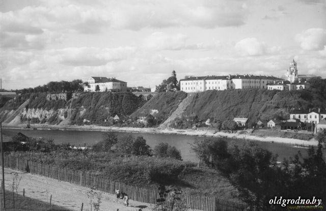 Панарама на набярэжную Гродна і Стары замак, 1930-я
