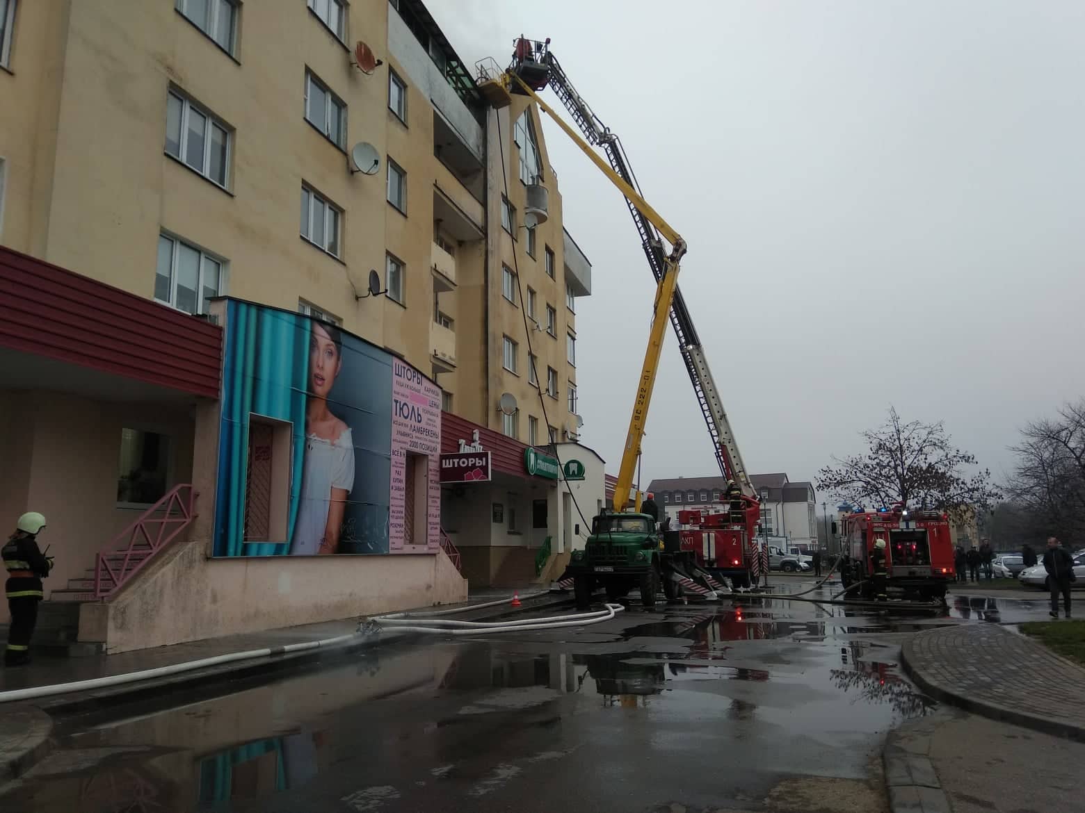 У цэнтры Гродна гарэў жылы будынак (абноўлена) пожар 1 Мая