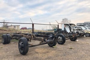 У Гродне збіраюцца перарабляць камерцыйны транспарт у электрамабілі Наш ответ Илону Маску? В Беларуси будут делать электромобили из “бэушки”