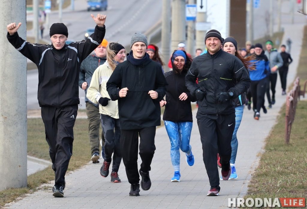 «Мы пачынаем "разбегваць" Гродна». 23 лютага гродзенцы прабеглі вакол горада
