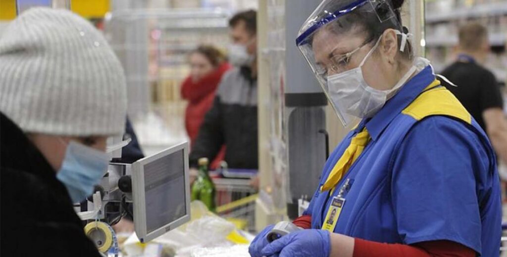 Кафэ і крамы Беларусі правяралі на прафілактыку каранавіруса. Парушэнняў не было толькі на Гродзеншчыне