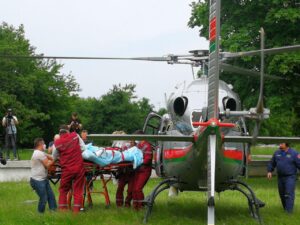 Пацярпелага ад выбуху на падстанцыі ў Гожы перавезлі на верталёце ў Мінск