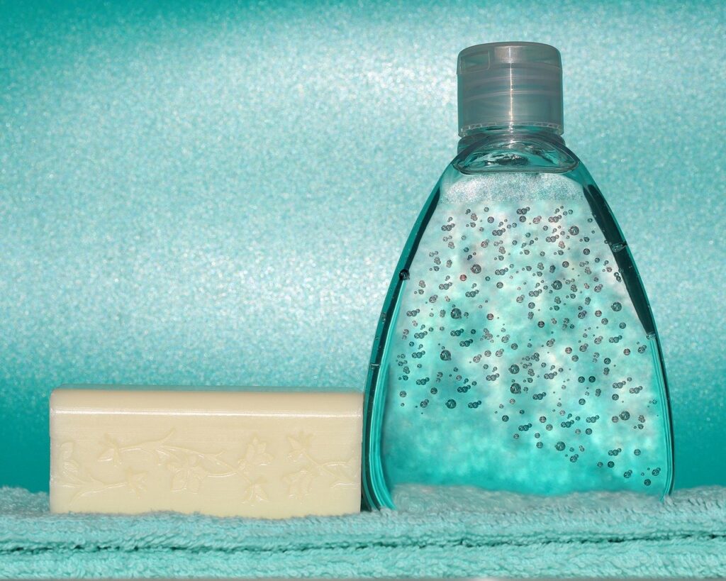 126 беларусаў заразіліся COVID-19 за суткі. Прыватныя лабараторыі ў Гродне пачалі рабіць тэсты на антыцелы да каранавіруса