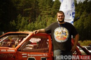 Актывіста ў Гродне затрымалі, калі ён прыехаў у ДАІ пераафармляць аўтамабіль Актывіста ў Гродне затрымалі, калі ён прыехаў у ДАІ пераафармляць аўтамабіль