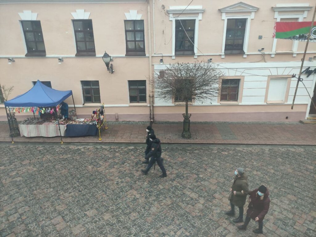 Гродна 6 снежня: затрыманні журналістаў, дружыннікі з міліцыі, адзіночны пікет