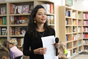 "Каб купіць, прадала кватэру ў Мінску". Новая ўласніца слонімскай сінагогі хоча стварыць фонд для яе аднаўлення