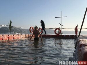 "На наступны год абавязкова падрыхтуюся". Вадохрышчанскія купанні прайшлі на Юбілейным возеры "На наступны год абавязкова падрыхтуюся". Вадохрышчанскія купанні прайшлі на Юбілейным возеры