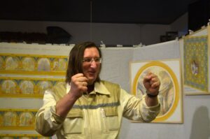 Пенсіянер-хуліган з Гродна атрымаў 2 месяцы арышту за кінутую з пятага паверха бутэльку Алесь Пушкін: Фота: Марк Харл