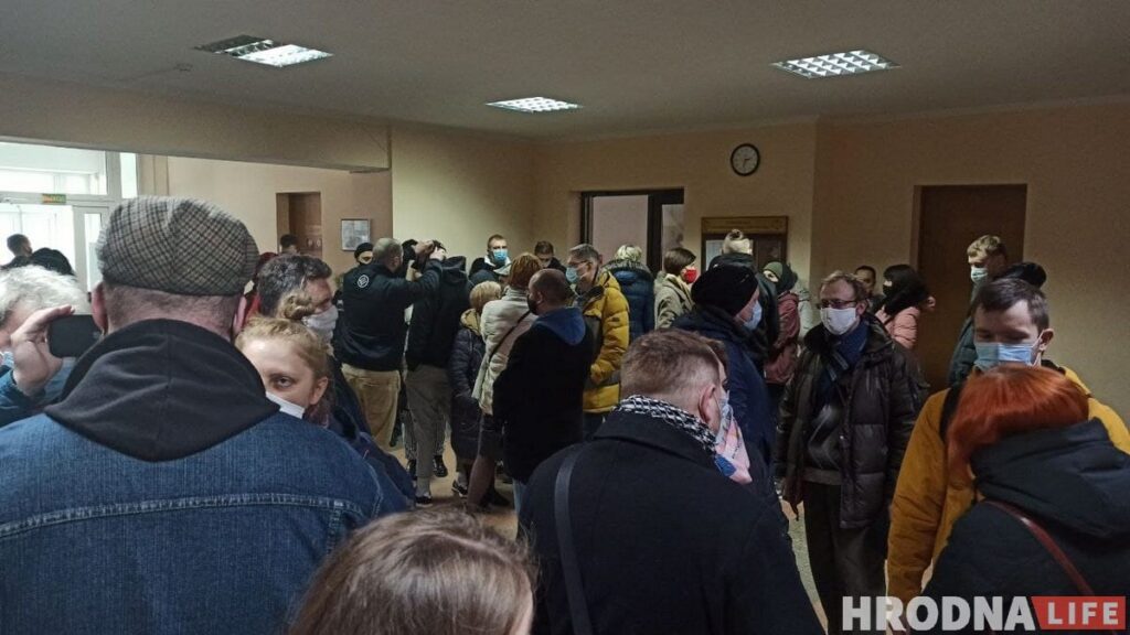 Суд над Ігарам Банцэрам зноў перанеслі. Ён галадае ўсухую ўжо 10 суткі Суд над Ігарам Банцэрам зноў перанеслі. Ён галадае ўсухую ўжо 10 суткі