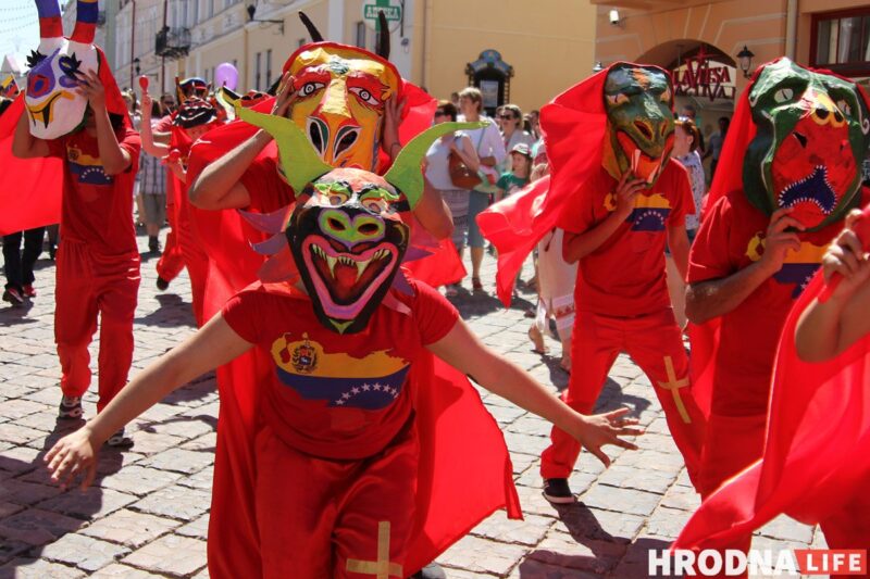 Фестивалю национальных культур исполнилось 25 лет. Как он изменился за эти годы