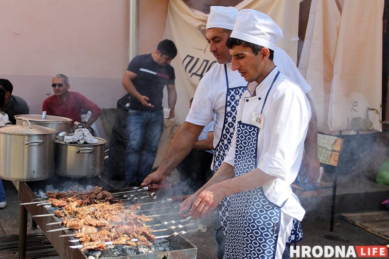 Фестивалю национальных культур исполнилось 25 лет. Как он изменился за эти годы