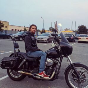 За налепку "Пагоня" на аўтамабілі гродзенцу давялося даваць тлумачэнні ДАІшніку і ўчастковаму