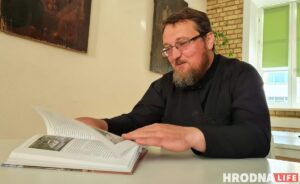У Ваўкавыску ў нядзелю людзі пайшлі ў царкву замест мітынгу, але іх усё роўна затрымлівалі