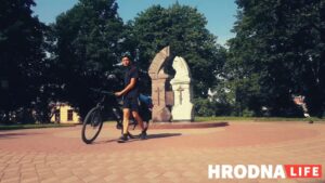 Мінчанін праехаў на ровары 1500 кіламетраў, каб зняць фільм пра руіны