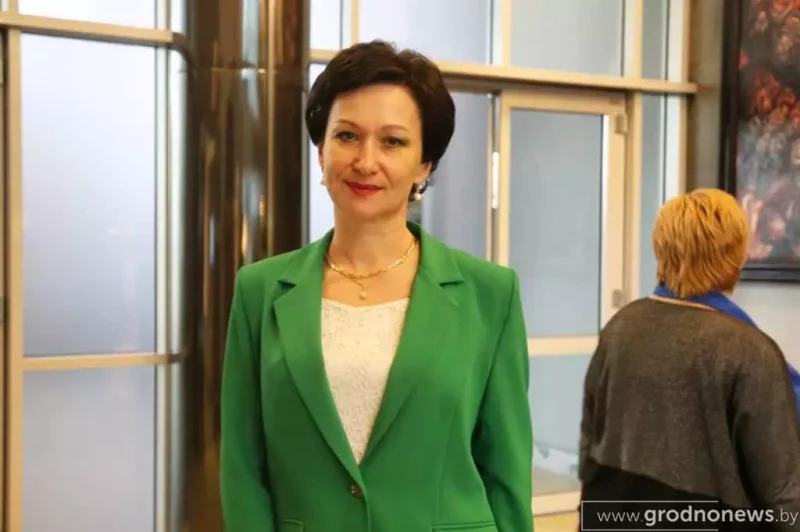 Рэктарку ГрДУ ўзнагародзілі за "лідарства і паспяховае кіраўніцтва". Пры ёй звальнялі выкладчыкаў і рэпрэсавалі студэнтаў Рэктарку ГрДУ ўзнагародзілі за "лідарства і паспяховае кіраўніцтва". Пры ёй звальнялі выкладчыкаў і рэпрэсавалі студэнтаў