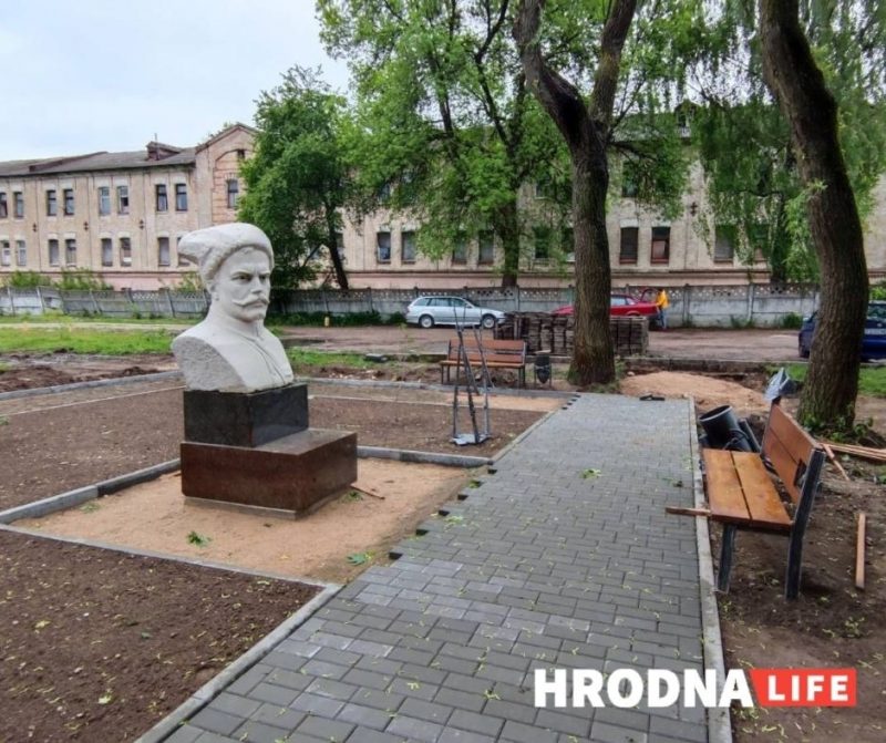 Чапаев вернулся в Гродно. Где поставили памятник, который сняли три года назад