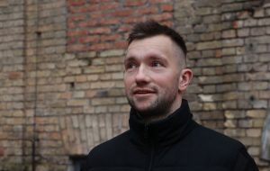 «Калі ўсе з'язджаюць, губляецца сэнс зробленага ў 2020-м». Жонка асуджанага пратэстоўца расказала, чаму застаецца ў Беларусі