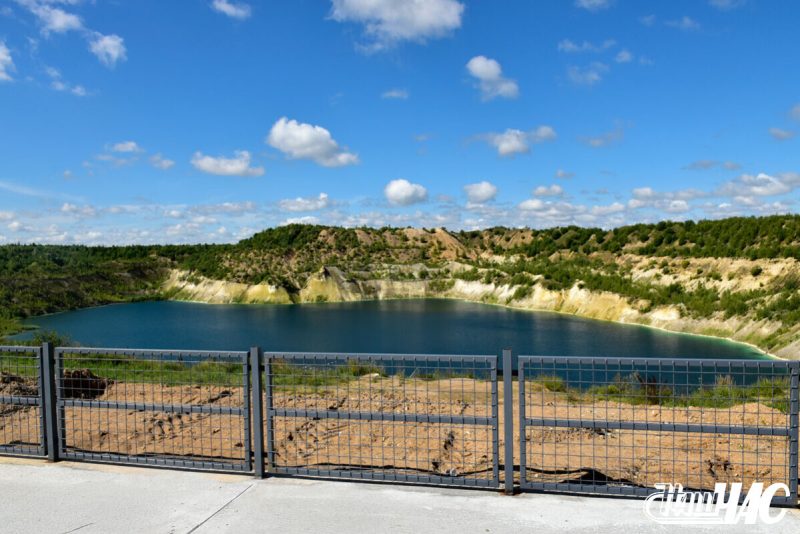 беларускія Мальдзівы - крэйдавыя кар'еры на Краснасельскбудматэрыялы. Цяпер тамака з'явілася аглядная пляцоўка