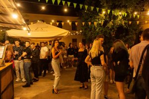 Вулічныя канцэрты, пары і забарона алкаголю пасля 23.00. Паглядзелі, як гродзенцы адпачываюць на выхадных