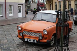 У цэнтры Гродна развесілі нямецкія сцягі: здымаюць фільм пра шпіёнаў і архівы Штазі У цэнтры Гродна развесілі нямецкія сцягі: здымаюць фільм пра шпіёнаў і архівы Штазі