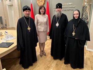 Зараз можна хрысціць дзяцей Жаннамі і Джонамі. РПЦ змяніла правілы хросту Наталля Качанава і Ігумення Гаўрыіла. Крыніца: sovrep.gov.by