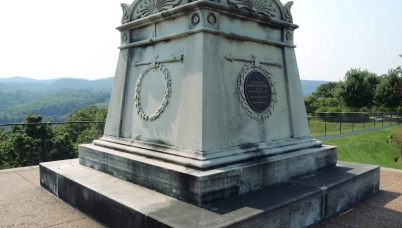 Фундамент памятника Тадеушу Костюшко в West Point. Именно внутри него в мае 2023 нашли капсулу времени