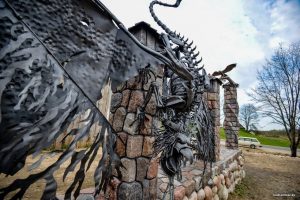 У драмтэатры Гродна 4 гады няма галоўнага рэжысёра. Чаму стала складана знайсці работнікаў культуры? Сядзіба Літоўка