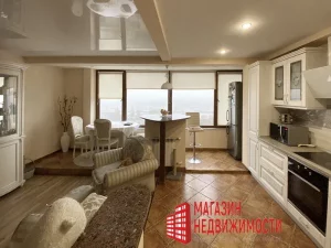 Нерухомасць тыдня: прадаецца двухпавярховая кватэра на Горкага з перапланіроўкай Кватэра на Горкага. Фота: