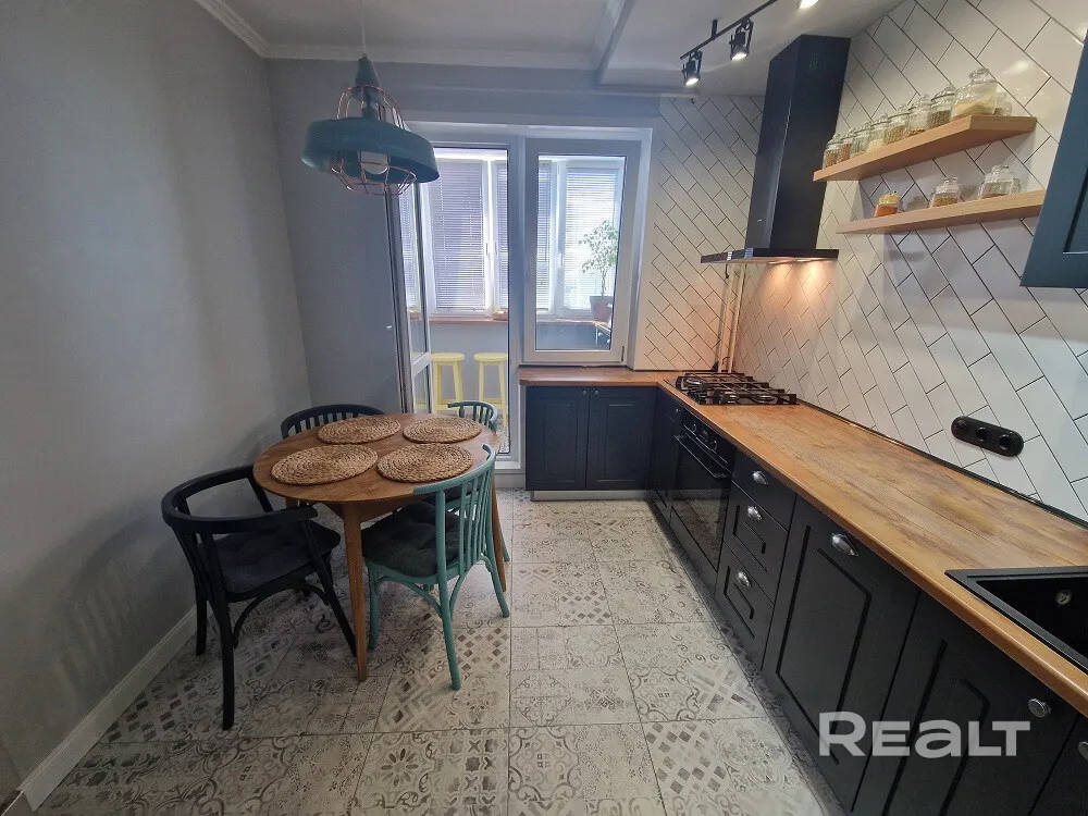 Кухня ў двушцы на Ліможа