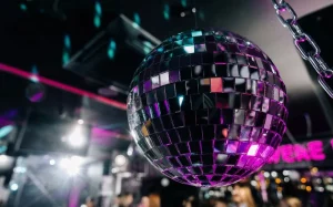 У Гродне адкрыўся караоке-бар Insta - з акцыямі, кальянам і паўнавартаснай кухняй бар insta