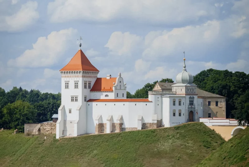 Старый замок в Гродно — резиденция Стефана Батория. Фото: STRT LFA / Unsplash