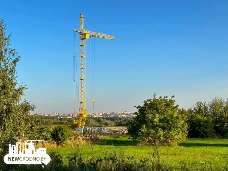 У Гродне пачалі будаваць першы дом новага мікрараёна "Вясенні" Будаўніцтва мікрараёну "Вясенні". Фота: NewGrodno.by