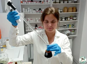 Прыгожая хімія і лагічны падыход. Як беларуска ў Беластоку занялася рэпетытарствам У Беластоку Света знайшла сябе ў рэпетытарстве - дапамагае вучыць хімію