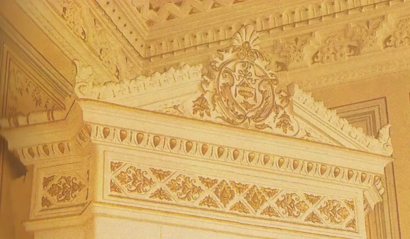 У Гродне хочуць захаваць старыя кафляныя печы. Гэта ўнікальная частка інтэр'ераў - і яна знікае