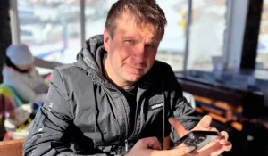 У гродзенскага вядучага скралі фота і выклалі на сайце знаёмстваў. Што рабіць, калі і з вамі такое здарыцца? Вядоўца Андрэй Ірха