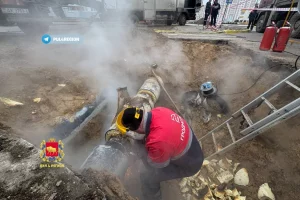 Прарыў трубаправода на Крамко ў Гродне. Фота: аблвыканкам