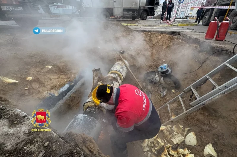 Прарыў трубаправода на Крамко ў Гродне. Фота: аблвыканкам