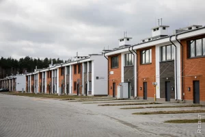 Свабодная планіроўка і зона для барбекю: як выглядаюць таунхаусы ў Пагаранах па $750 за квадрат