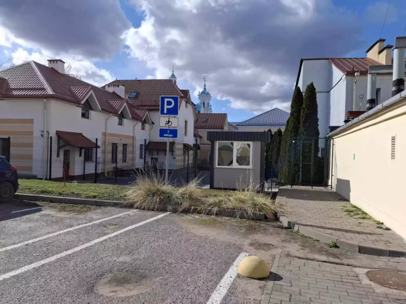 Расійскае генконсульства ў Гродне пераехала ў былы будынак «Мацежы школьнай» Бывшее здание "Матежи школьной"