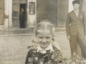 “Мама выпісвала фальшывыя дакументы і дапамагала трапіць у Польшчу”. Рэпатрыянтка — пра дзяцінства ў Гродне і эміграцыю ў 1946-м Крысціна Пянткоўская. Фота з яе архіва