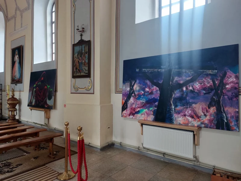 Працы Сяргея Грыневіча ў навагрудскім касцёле. Крыніца: Facebook мастака