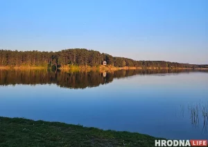 Гродзенец праводзіць чайныя цырымоніі і ёгу на вадзе